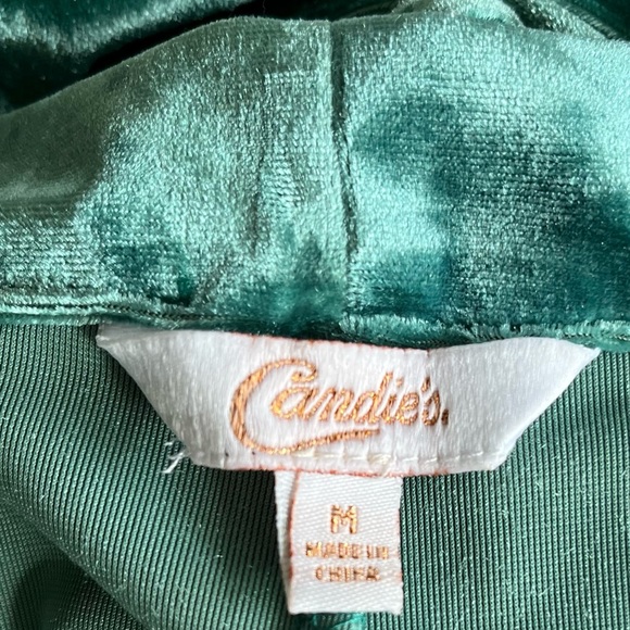 •Candie’s• Green Crushed Velvet Sleeveless Top - Size Medium - Picture 2 of 8
